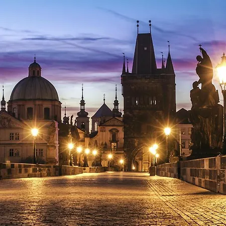 Amazing Charles Bridge Apartman