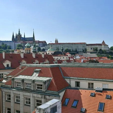 Amazing Charles Bridge דירה